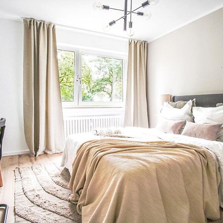 Homefy Feel-Good Apartment - Own Parking, Balcony And Garden Essen Exterior foto